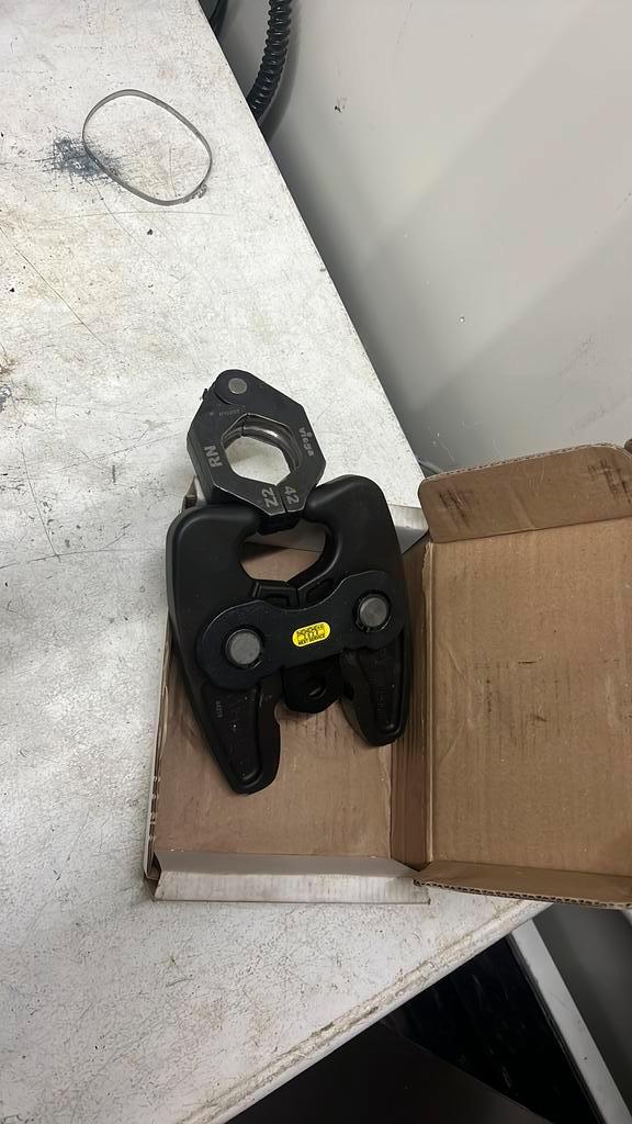 Viega zwenkbek inc pressring V42, Computers en Software, Joysticks, Zo goed als nieuw, Ophalen of Verzenden