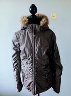 Winterjas. Bruin. Met capuchon. Maat L/40. Bontje kan er af, Ophalen of Verzenden, Zo goed als nieuw, Maat 38/40 (M), Bruin