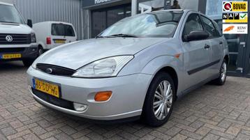 Ford Focus 1.8-16V Ghia 5-deurs airco elektrische pakket beschikbaar voor biedingen
