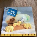 Boek: Zelf Zeep Maken - Recepten!, Hobby en Vrije tijd, Overige Hobby en Vrije tijd, Ophalen of Verzenden, Zo goed als nieuw