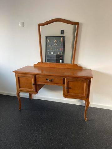 Vintage Antieke Kaptafel makeuptafel Bureau met spiegel beschikbaar voor biedingen