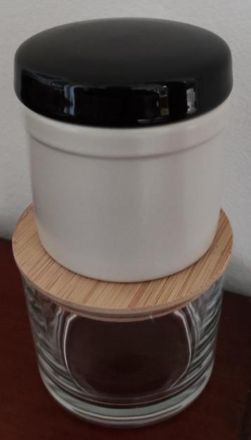 Dekselpotjes: glas / geglazuurd aardewerk beschikbaar voor biedingen