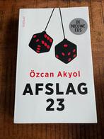 Özcan Akyol ; afslag 23, Boeken, Ophalen of Verzenden, Zo goed als nieuw