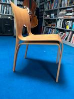 Dan Form Kaarina chair. Danish Design, Huis en Inrichting, Stoelen, Ophalen, Bruin, Deens Desig. Danish design. Modern, Zo goed als nieuw