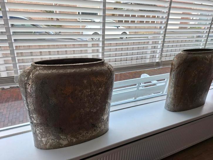 2 grote PTMD potten, Huis en Inrichting, Woonaccessoires | Vazen, Zo goed als nieuw, Overige kleuren, 50 tot 75 cm, Ophalen