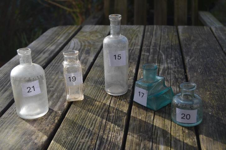 Bodemvondsten ca 1900 flessen en flesjes, Antiek en Kunst, Antiek | Glas en Kristal, Ophalen of Verzenden