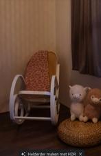 Witte Schommelstoel met Rotan Zitting, Ophalen