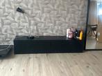 Zwart TV meubel - 140x32x30 cm, Huis en Inrichting, Kasten | Televisiemeubels, Kunststof, Gebruikt, 100 tot 150 cm, Ophalen of Verzenden