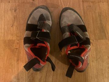Klimschoenen beschikbaar voor biedingen