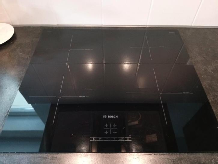 Bosch inductie kookplaat, Witgoed en Apparatuur, Kookplaten, Gebruikt, Inbouw, Inductie, 4 kookzones, Ophalen