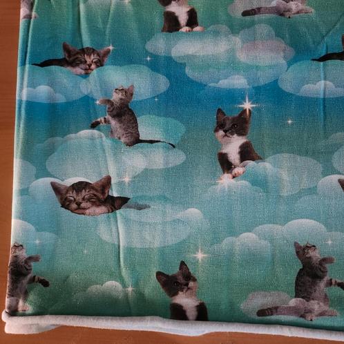 Biologische tricot stof katten groen, Hobby en Vrije tijd, Stoffen en Lappen, Zo goed als nieuw, Katoen, 120 cm of meer, 30 tot 200 cm