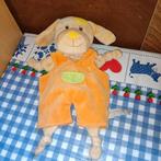 Anna Club Plush hond knuffeldoekje met oranje tuinbroek, Ophalen of Verzenden, Zo goed als nieuw, Hond