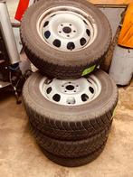 Winterbanden Dacia Duster 16 inch (5/6,5), Auto-onderdelen, Banden en Velgen, Ophalen, 16 inch, Banden en Velgen, Winterbanden