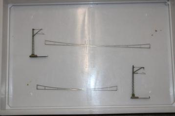 Marklin Bovenleiding 7009/7018/7019   Mast + Draad  € 2 beschikbaar voor biedingen