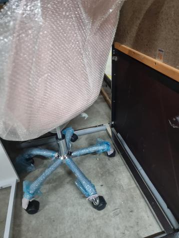 Nieuwe Kinder Bureaustoel beschikbaar voor biedingen