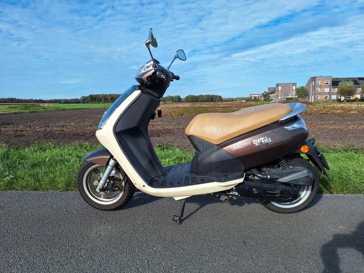Peugeot New Vivacity 4t, Fietsen en Brommers, Scooters | Peugeot, Gebruikt, Vivacity, Benzine, Ophalen