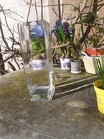 Vierkanten glazen vaas (accubak), Huis en Inrichting, Woonaccessoires | Vazen, Ophalen, Overige kleuren, Glas, Minder dan 50 cm