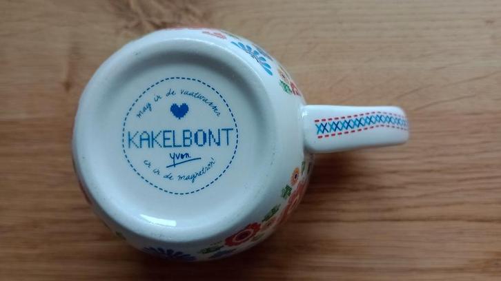 Villa Kakelbont - Beker - ophalen, Huis en Inrichting, Keuken | Servies, Zo goed als nieuw, Kop(pen) en/of Schotel(s), Overige stijlen