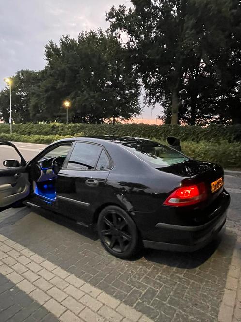 Saab 9-3 1.8 T Sport Sedan 2004 Zwart, Auto's, Saab, Particulier, Benzine, D, Sedan, Handgeschakeld, Origineel Nederlands, Zwart