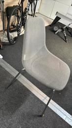 Zuiver stoel grijs, Huis en Inrichting, Stoelen, Ophalen of Verzenden, Gebruikt, Grijs, Eén
