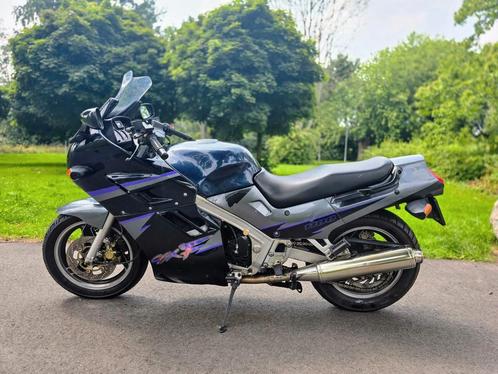 Mooie Suzuki gsx1100f/automatische kruipruit /Laser uitlaat, Motoren, Motoren | Kawasaki, Particulier, Super Sport, meer dan 35 kW