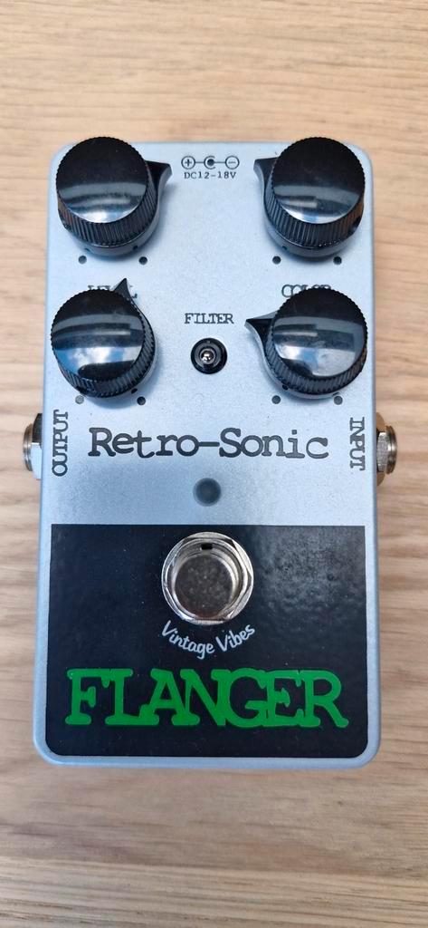 Retro-Sonic flanger, Muziek en Instrumenten, Effecten, Zo goed als nieuw, Ophalen of Verzenden