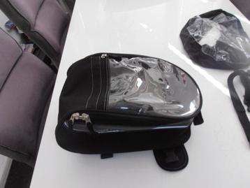Moto Detail tanktas beschikbaar voor biedingen