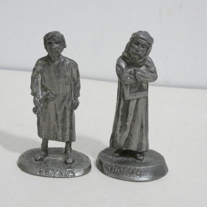 Zilvertin?? - 2 Heiligen - St.Petrus en St. Thomas [581], Antiek en Kunst, Antiek | Religie, Ophalen