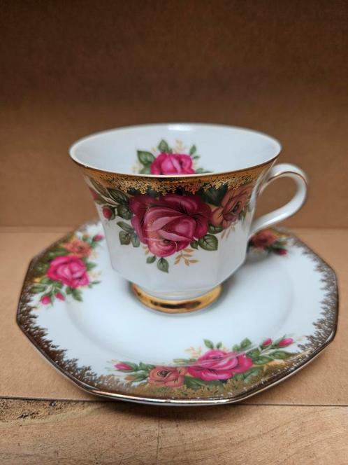 Winterling Bavaria Kop en Schotel - Rozen Design, Antiek en Kunst, Antiek | Servies los, Ophalen of Verzenden