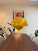 40 cm grote gele  flowerpot metalen hanglamp, nieuw in doos, Huis en Inrichting, Lampen | Hanglampen, Ophalen of Verzenden, Nieuw