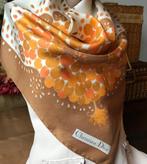 Shawl Christian Dior vintage -crème oranje bruin dessin Silk, Christian Dior, Ophalen of Verzenden, Zo goed als nieuw, Sjaal