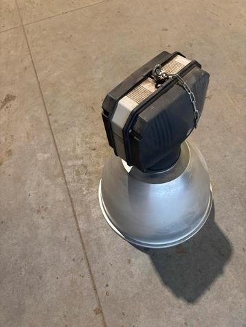 Industriële Hanglamp / Werkplaatslamp beschikbaar voor biedingen