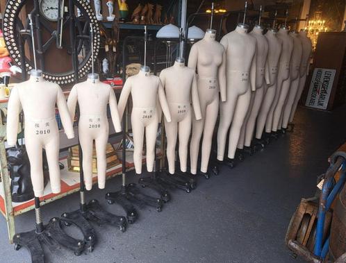 Paspop etalagepop confectie maat pop met gietijzeren voeten, Antiek en Kunst, Curiosa en Brocante, Ophalen
