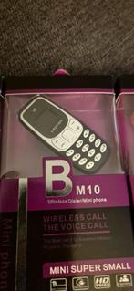 Mini telefoon BM10 + Diverse Samsung, Telecommunicatie, Mobiele telefoons | Overige merken, Ophalen of Verzenden