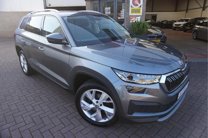 Skoda Kodiaq 1.5 TSI Style 7-P Automaat (bj 2024), Auto's, Skoda, Bedrijf, Te koop, Kodiaq, ABS, Achteruitrijcamera, Airbags, Airconditioning