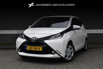 Toyota Aygo 1.0 VVT-i x-nav / Carplay / Camera / Navi / 1e e beschikbaar voor biedingen