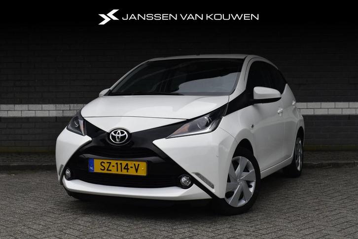 Toyota Aygo 1.0 VVT-i x-nav / Carplay / Camera / Navi / 1e e, Auto's, Toyota, Bedrijf, Te koop, Aygo, ABS, Achteruitrijcamera
