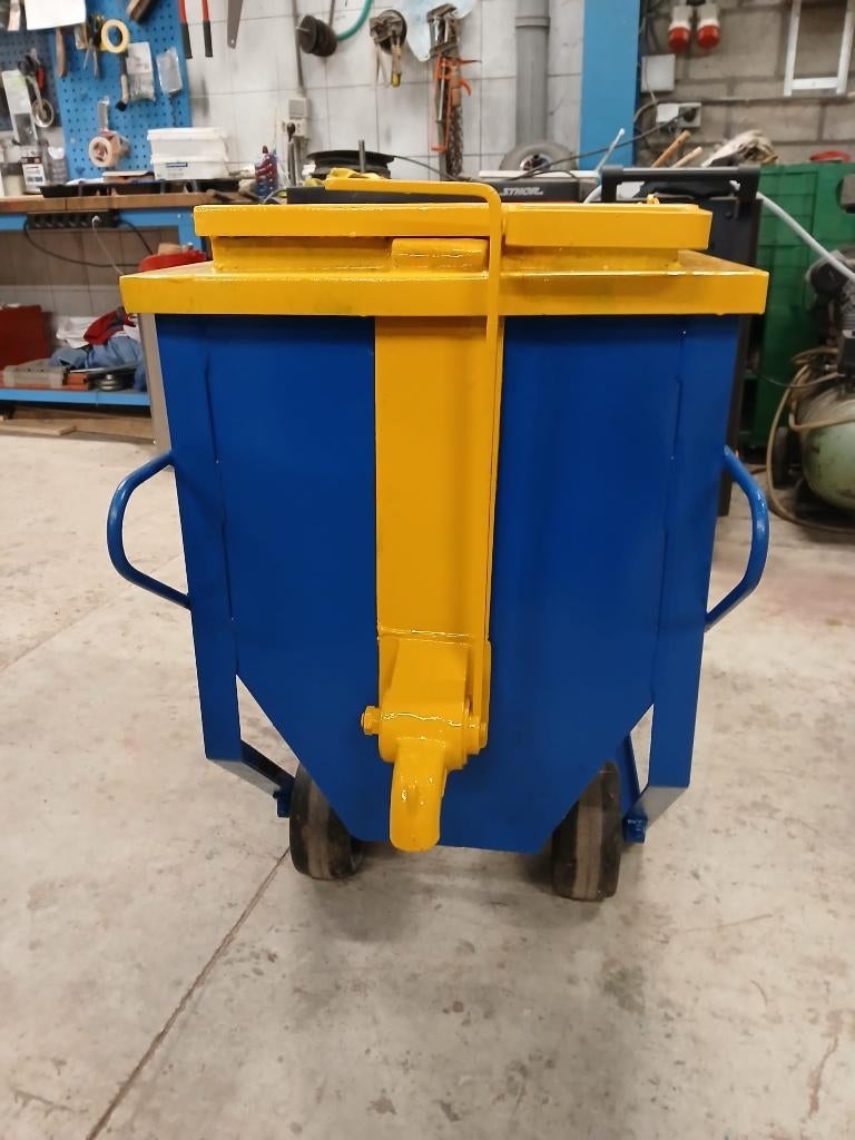 Grun Bitumen Ketel € 750 excl. btw, Doe-het-zelf en Verbouw, Dakpannen en Dakbedekking, Zo goed als nieuw, Overige typen, Metaal