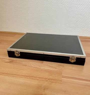 Opbergkist voor ringen beschikbaar voor biedingen