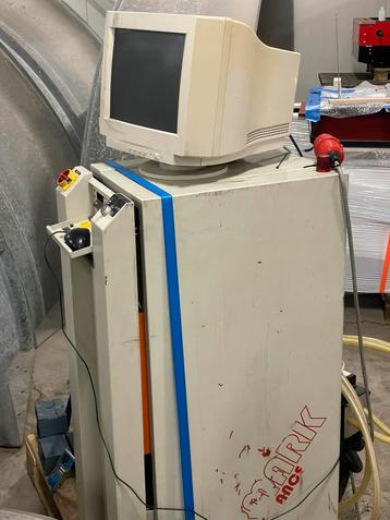 Rofin Baasel Lasertech graveermachine beschikbaar voor biedingen