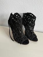 Zara Basic Zwarte Hakken Maat 36, Ophalen of Verzenden, Gedragen, Zwart, Schoenen met hoge hakken