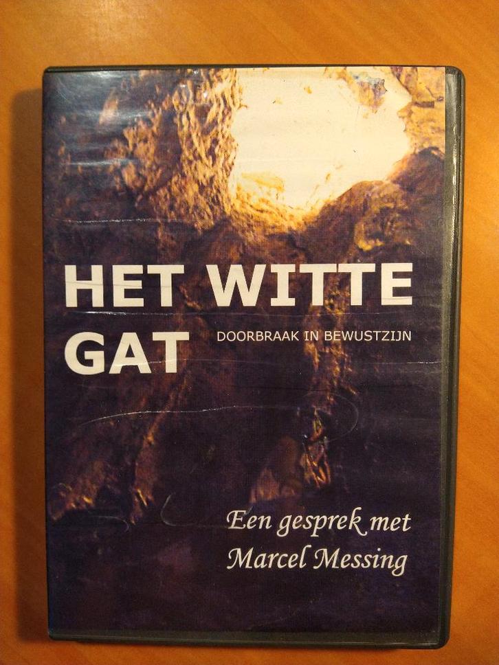 DVD Het witte gat - Een gesprek met Marcel Messing, Cd's en Dvd's, Dvd's | Documentaire en Educatief, Zo goed als nieuw, Alle leeftijden