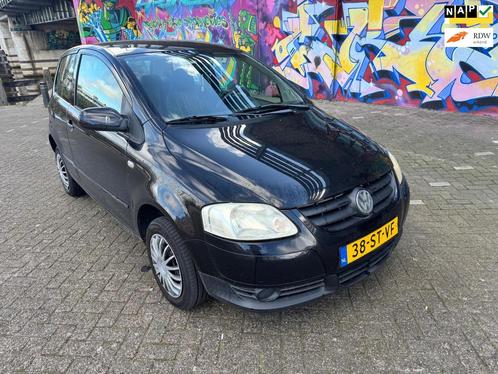 Volkswagen Fox 1.2 Trendline 139d km n.ap zeer leuke auto zu, Auto's, Volkswagen, Bedrijf, Te koop, Fox, ABS, Airbags, Radio, Startonderbreker