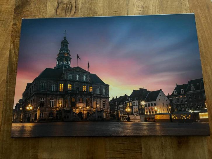 Canvas Stadhuis Maastricht 75x50cm, Antiek en Kunst, Kunst | Schilderijen | Klassiek, Ophalen