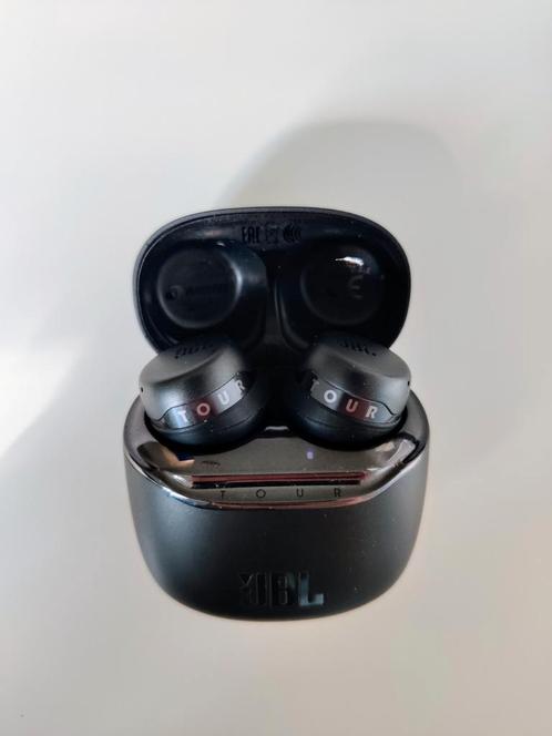 JBL Tour Pro+ TWS  oordopjes *lees omschrijving*, Telecommunicatie, Mobiele telefoons | Oordopjes, Gebruikt, In gehoorgang (in-ear)