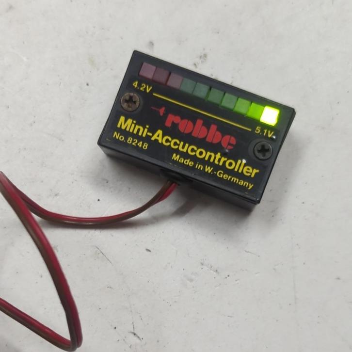 Vintage Robbe Mini-Accucontroller (oldschool nitro bigscale), Hobby en Vrije tijd, Modelbouw | Radiografisch | Auto's, Gebruikt