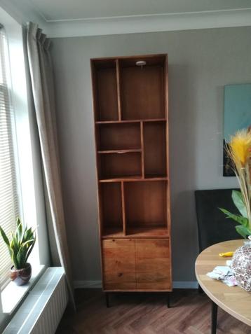 Boekenkast Mangohout beschikbaar voor biedingen
