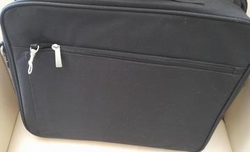 nette laptop tas. beschikbaar voor biedingen