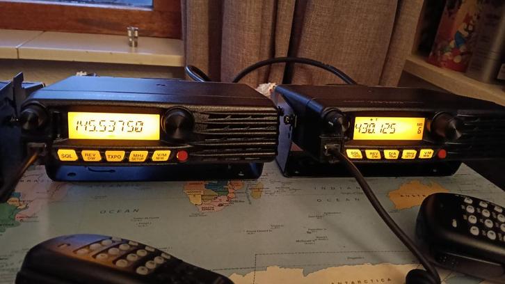 Yaesu FTM-3100R/E VHF Transceiver (65 watt), Telecommunicatie, Zenders en Ontvangers, Zo goed als nieuw, Zender en Ontvanger, Ophalen of Verzenden