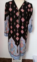 SUPER LEUK jurkje zwart met div. kleuren en print mt. M, Maat 38/40 (M), Overige kleuren, Nieuw, Ophalen of Verzenden